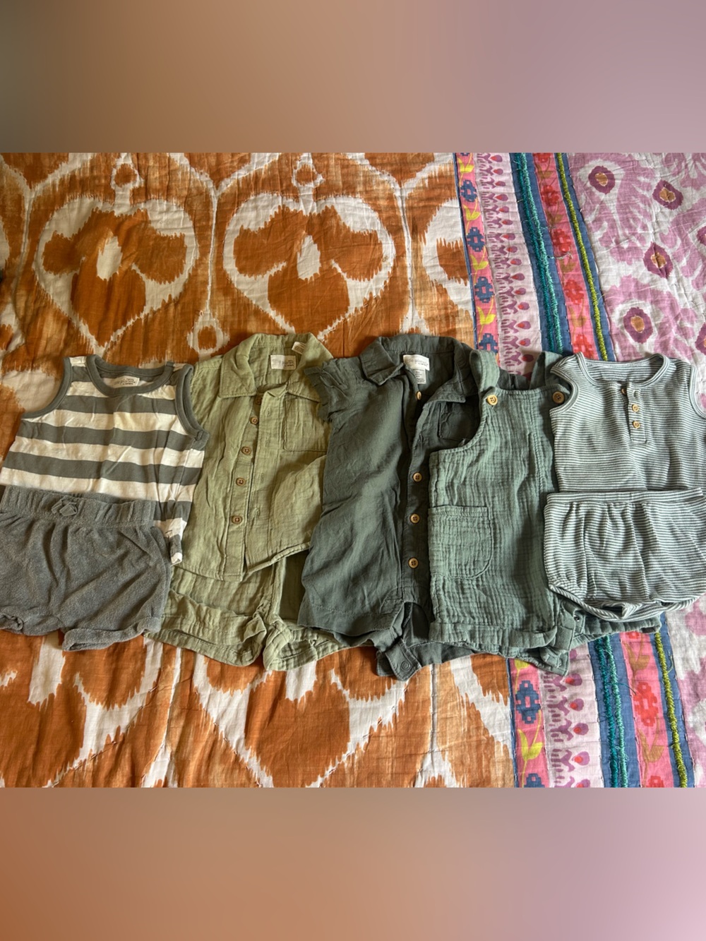 Organic cotton 6 mos little planet bundle set lot of matching sets top shorts